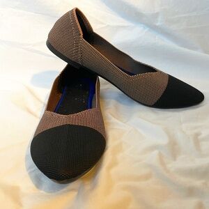 Parisian Chic – Beige/Black Pointed Toe Mesh Flats!